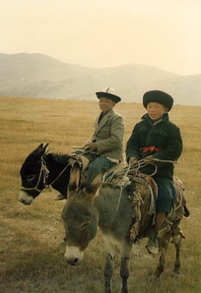 �n�ɏ�鏭�N�B