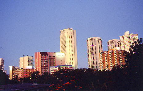 �V�e�B�[�̗[���